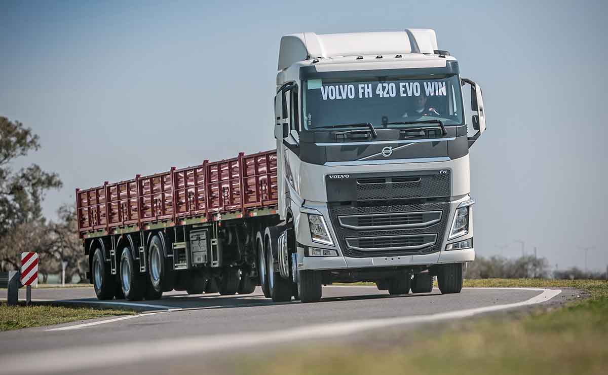 Volvo FH 420 Evolution Win TCI 6x2T Test Drive 5 volvo fh 420 6x2 test drive 4