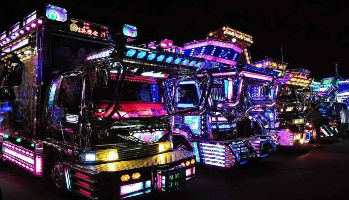 dekotora-pasion-japonesa-por-camiones-tuneados