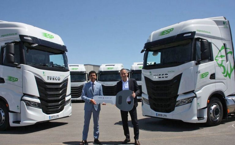 R Cord Iveco Vende La Mayor Flota De Camiones A Gas Transporte Mundial