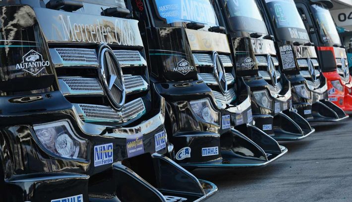 mercedes-camion-de-competicion