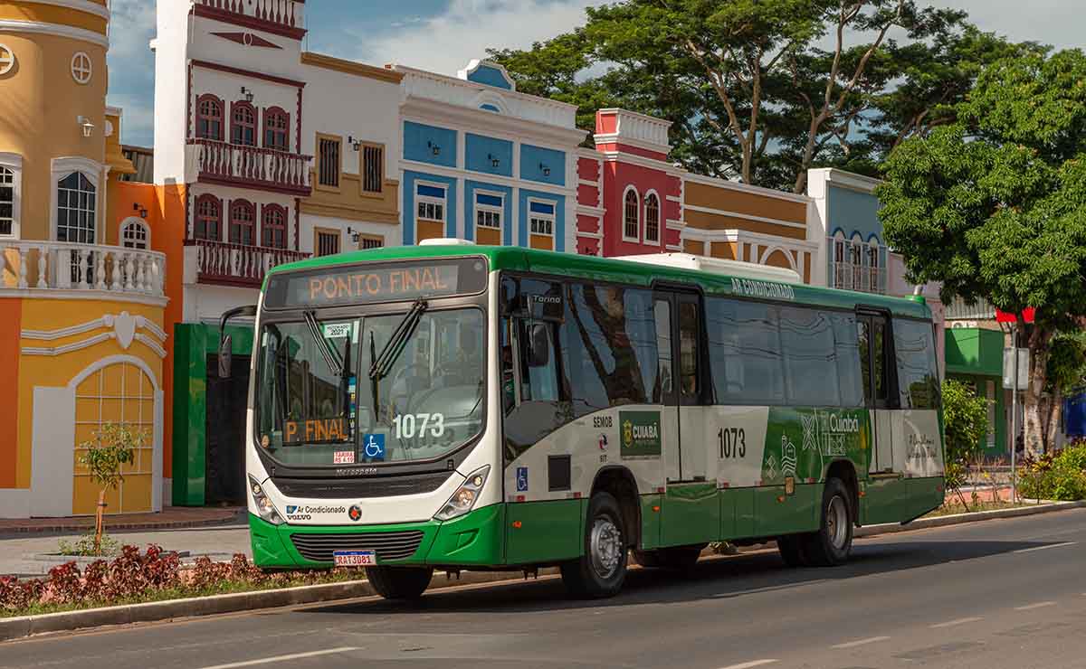 volvo-bus-urbano-b270f-2022