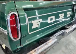 ford-f100-v8-deluxe