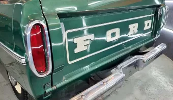 ford-f100-v8-deluxe