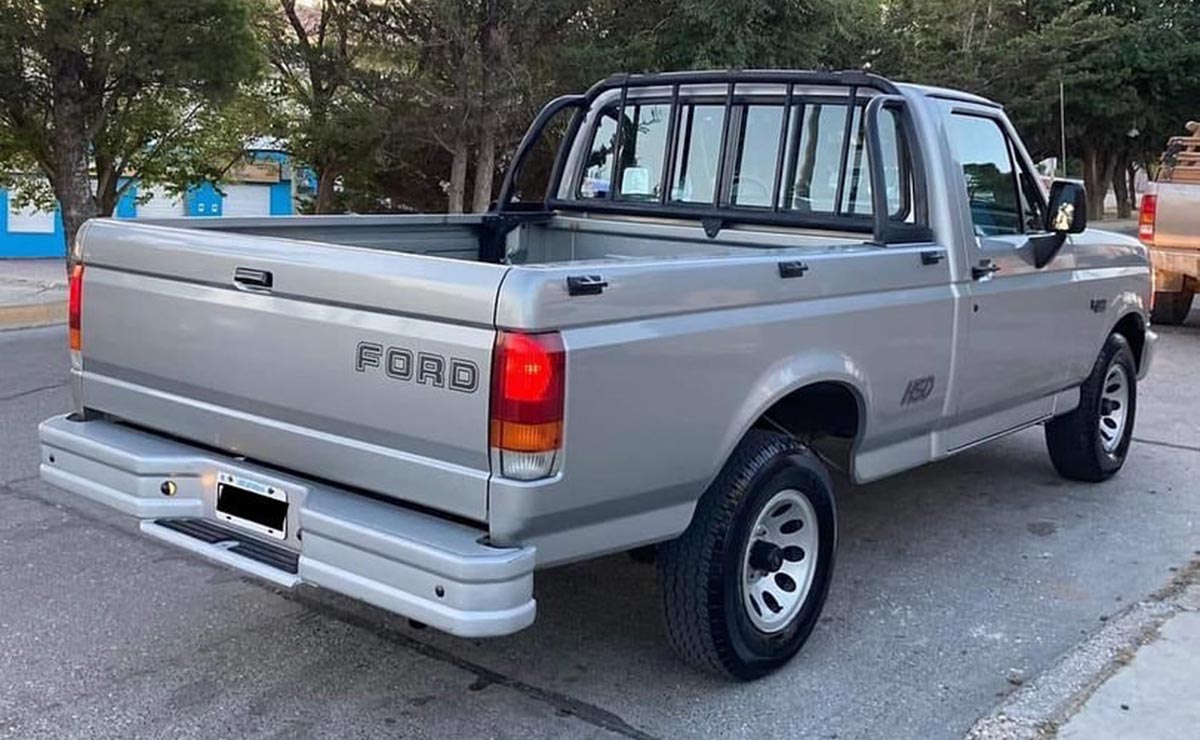 ford-f-100-xl-1997-sin-rodar