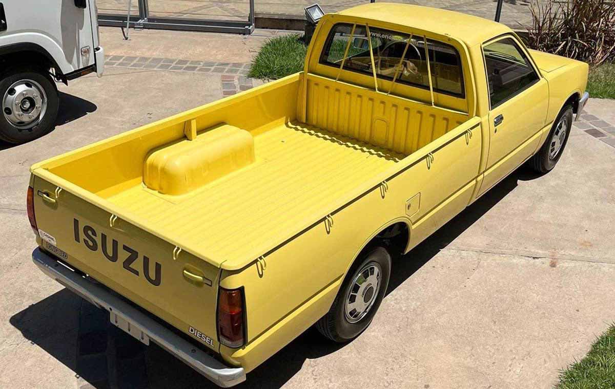 pick-up-Isuzu-KB-4x2-1981