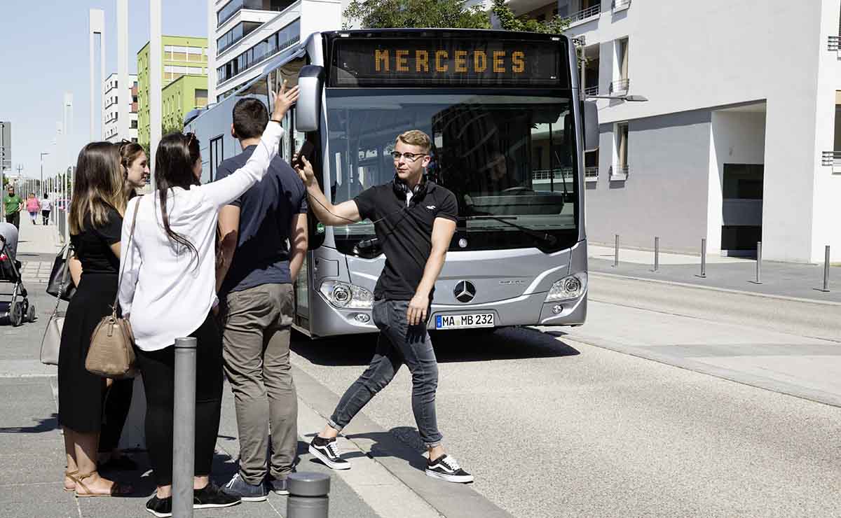 seguridad-para-peaton-en-buses-mercedes