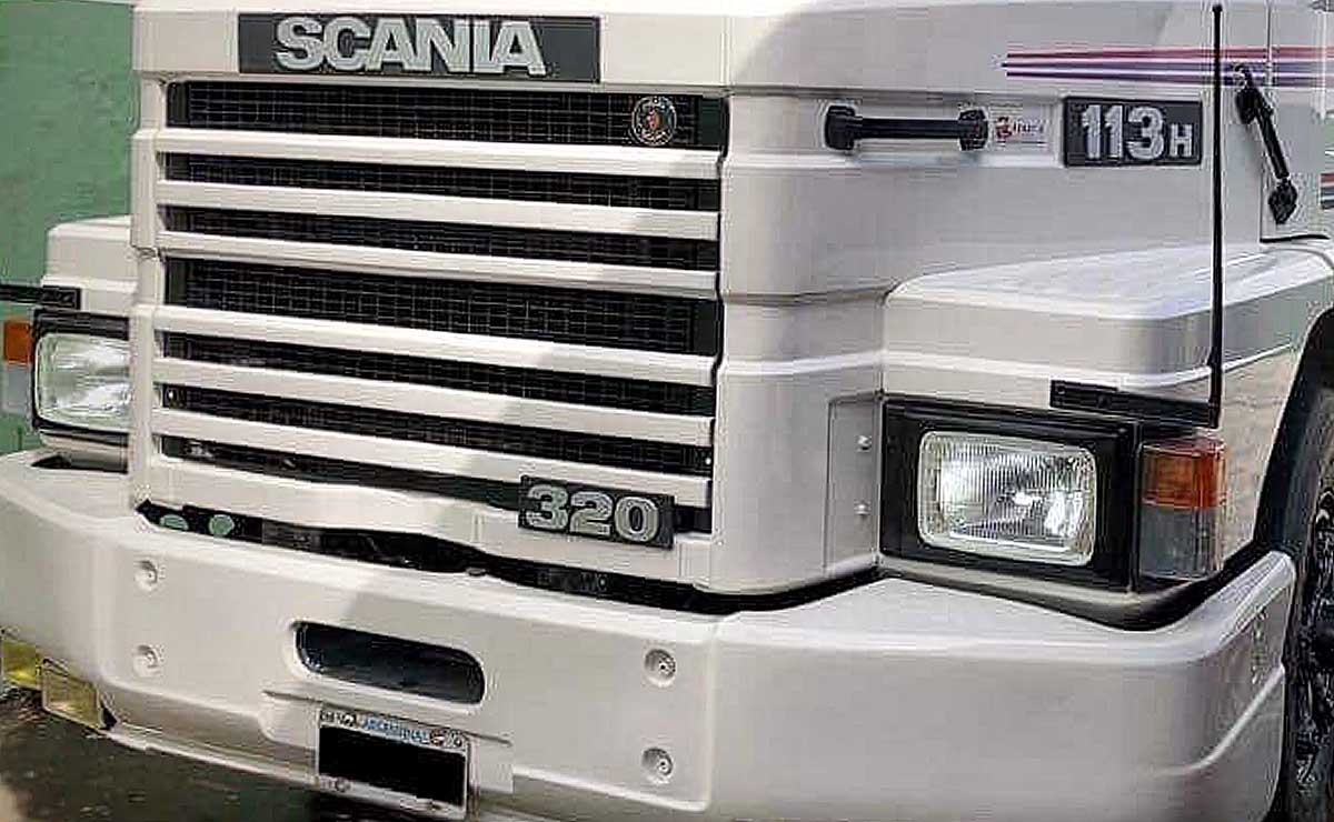 scania-t113-transformado-en-tractor-de-campo