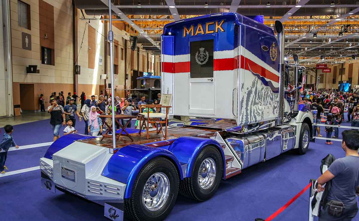 camion-mas-caro-del-mundo-mack-super-liner