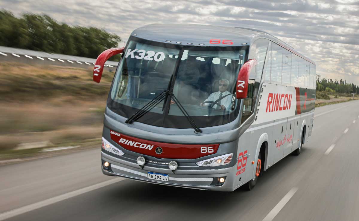 nuevos-buses-scania-ya-ruedan-en-la-region