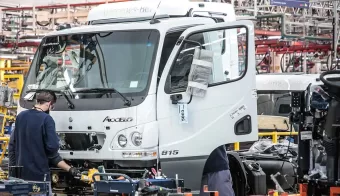 mercedes-benz-nueva-planta-camiones-buses-argentina