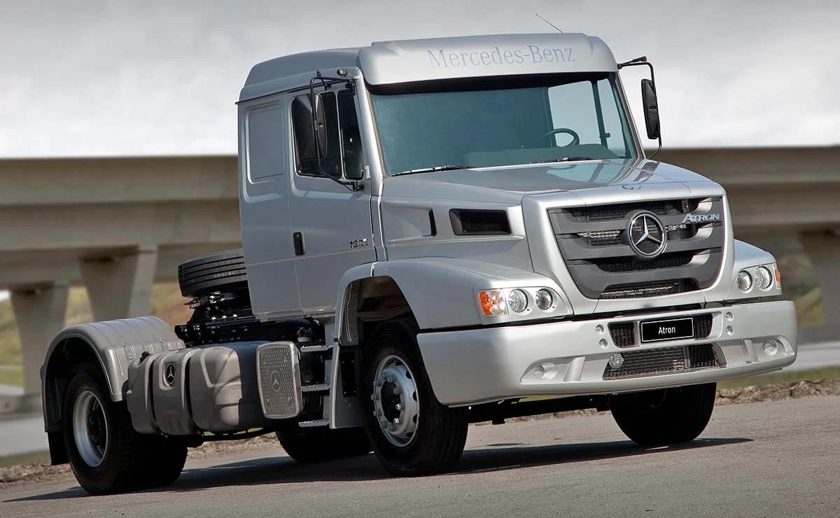 Camiones de Mercedes Benz motores