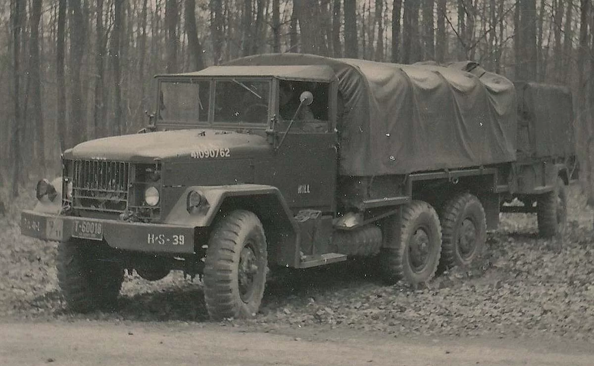 camion-sumergible-reo-m34