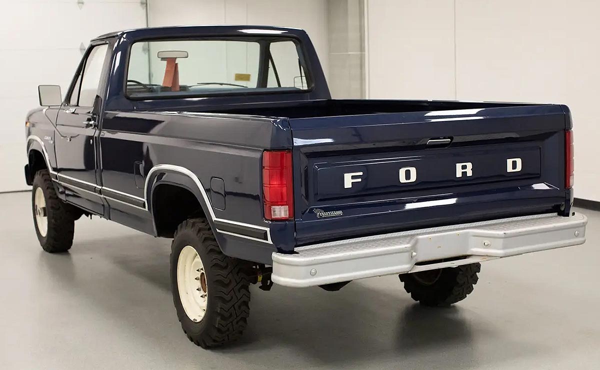 pick-up-ford-f-250-v8-custom-sin-rodar