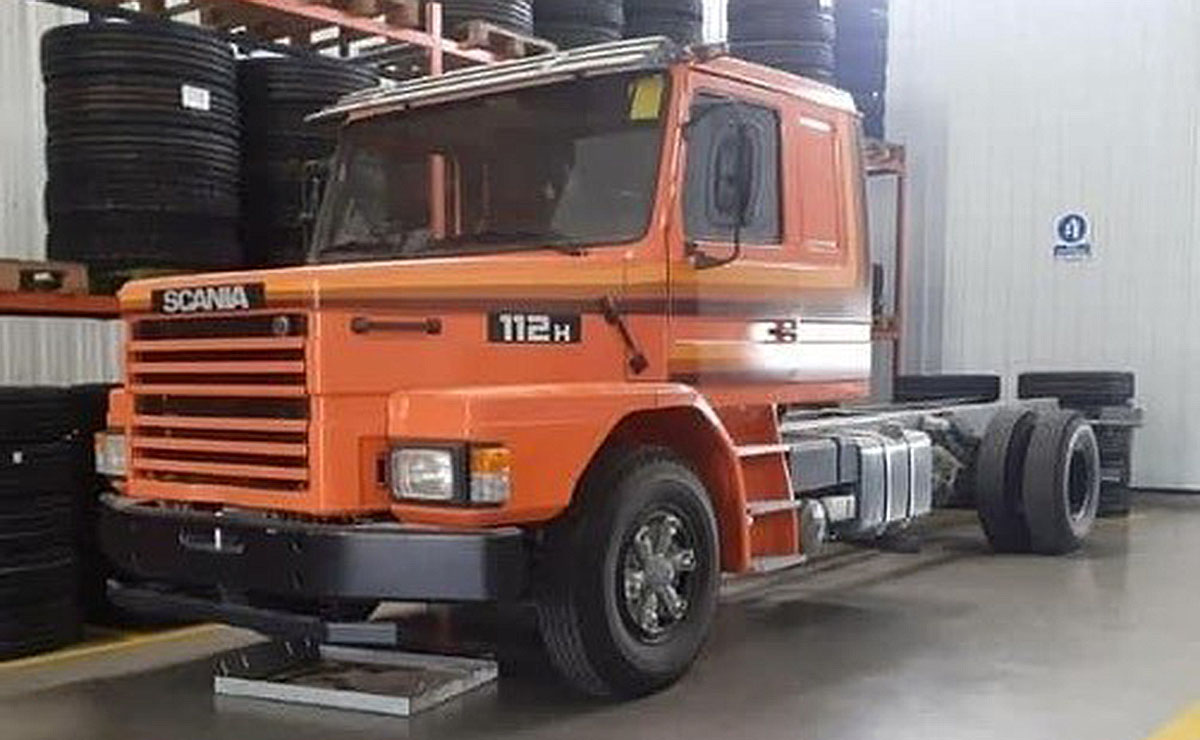 scania-T112h-0km-camion-legendario