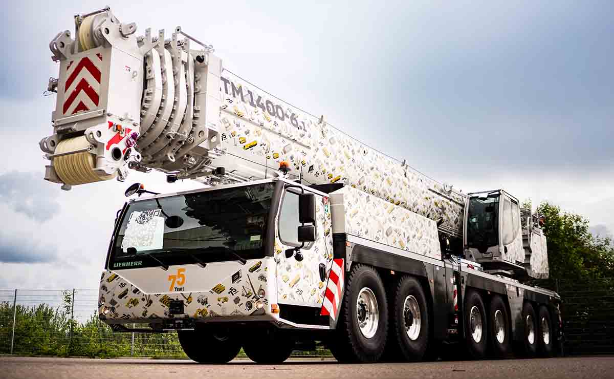 grua-de-6-ejes-mas-potente-del-mundo-liebherr