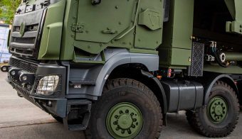 tatra-phoenix-10x10-camion-militar-