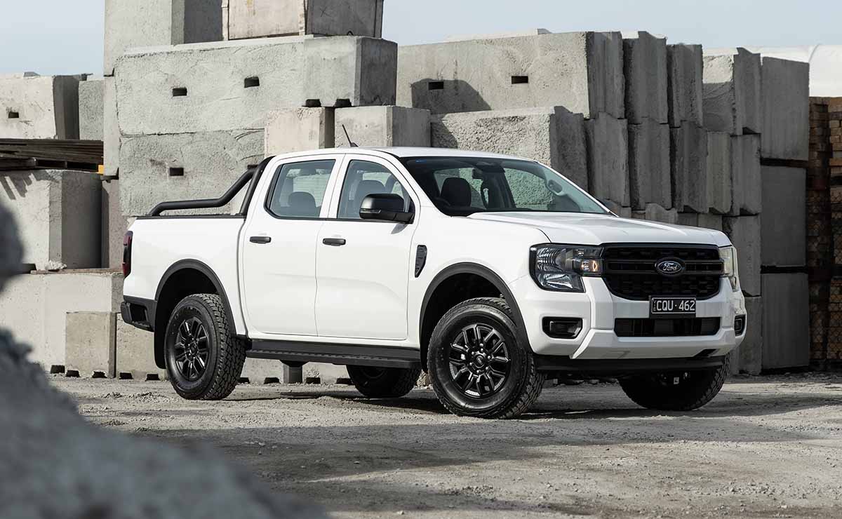 ford-ranger-black-edition-pick-up