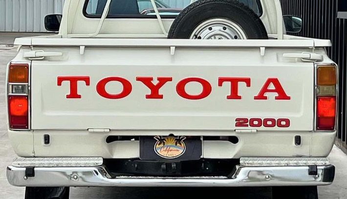 pick-up-toyota-hilux-2000-1981-original