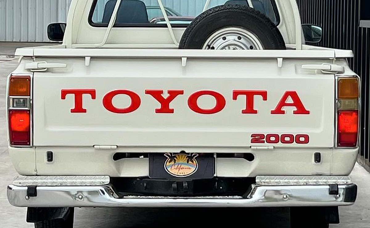 pick-up-toyota-hilux-2000-1981-original