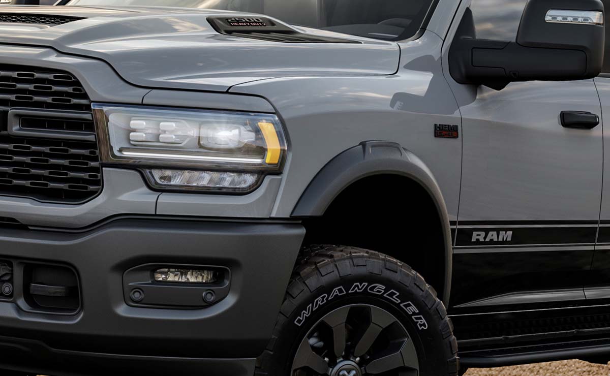 ram-2500-lunar-edition-pick-up-2024