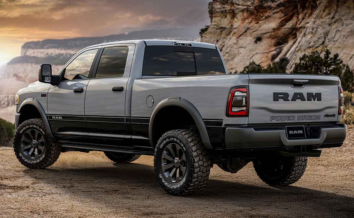 ram-2500-lunar-edition-pick-up-2024