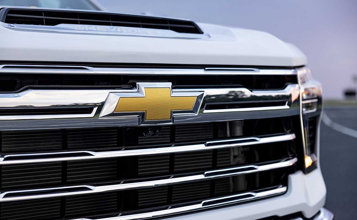 chevrolet-pick-up-full-size-gama-2025