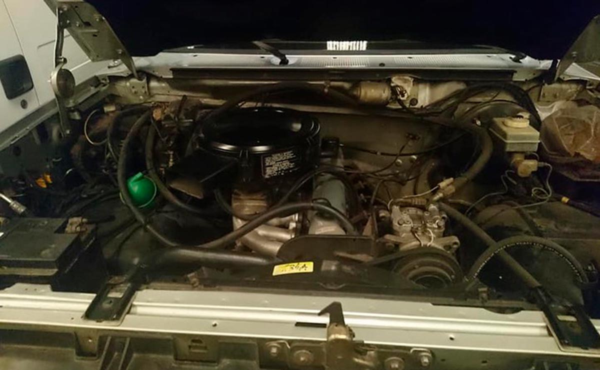 La pick up Ford que todos quisimos tener: encuentran una F-100 XLT en perfecto estado 4 pick-up-ford-f-100-xlt-original