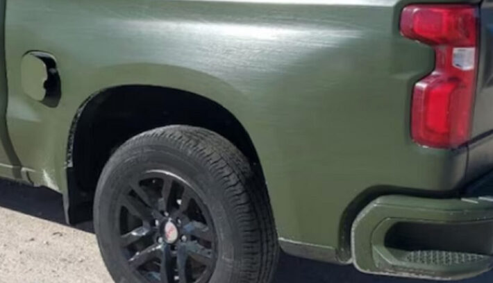 Se subasta una Chevrolet Silverado de origen militar