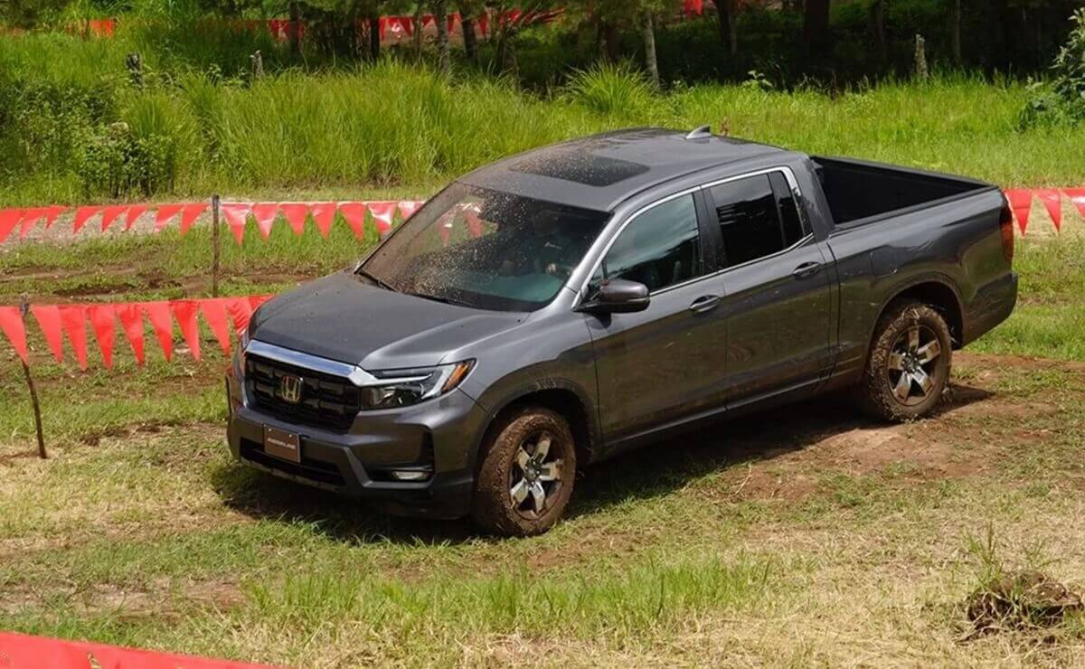 Una histórica marca también ofrecerá una pick up premium de altas capacidades 2 Ultima Honda Ridgeline