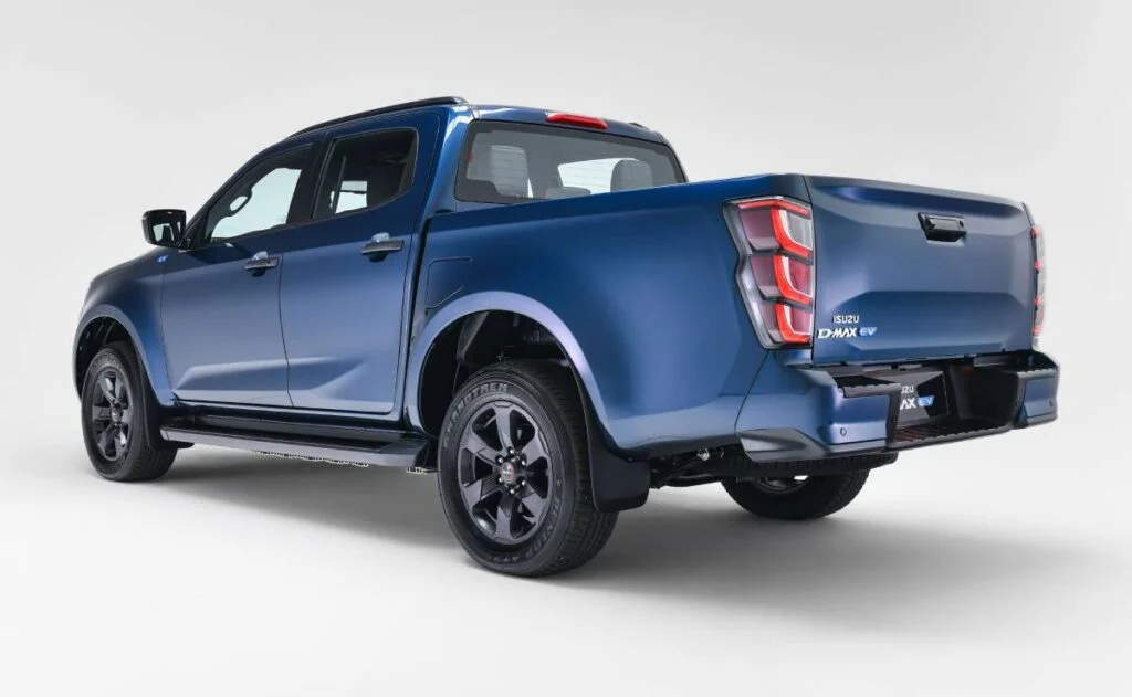 Una pick up rival de la Toyota Hilux sumó una versión clave para cambiar la tendencia 2 Isuzu D Max EV pick up