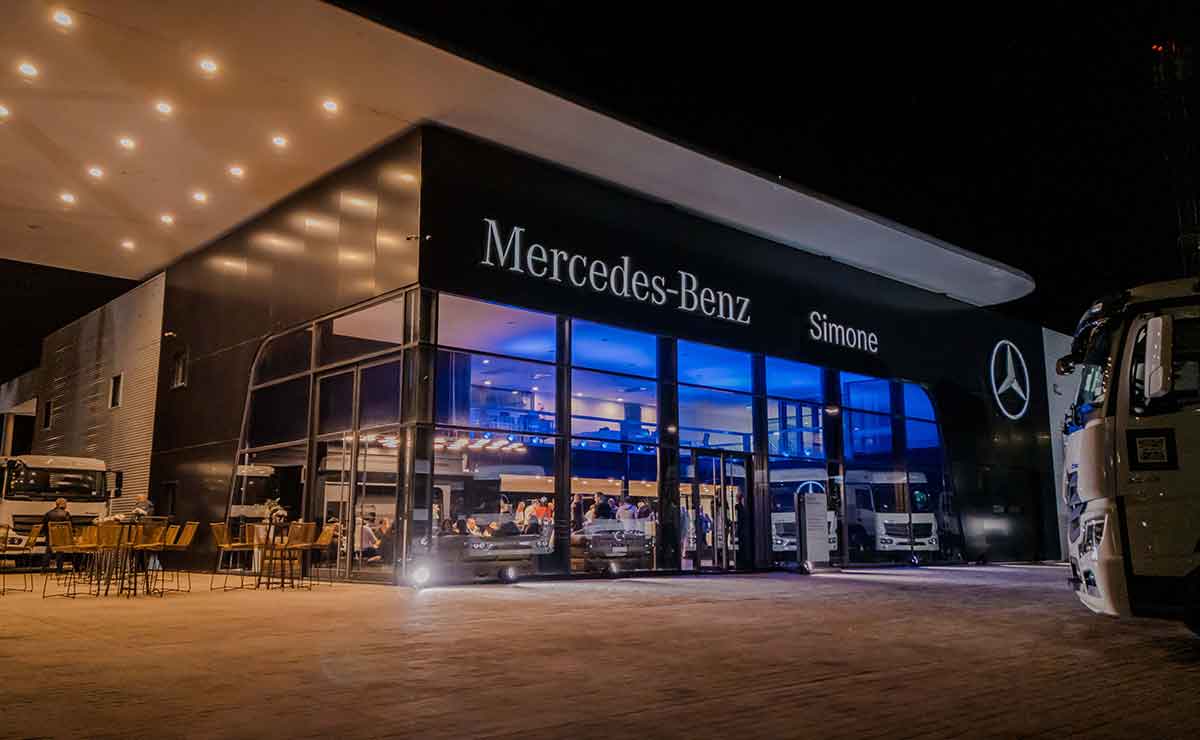 Mercedes Benz Simone 2