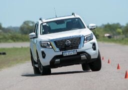 Nissan Frontier pick up