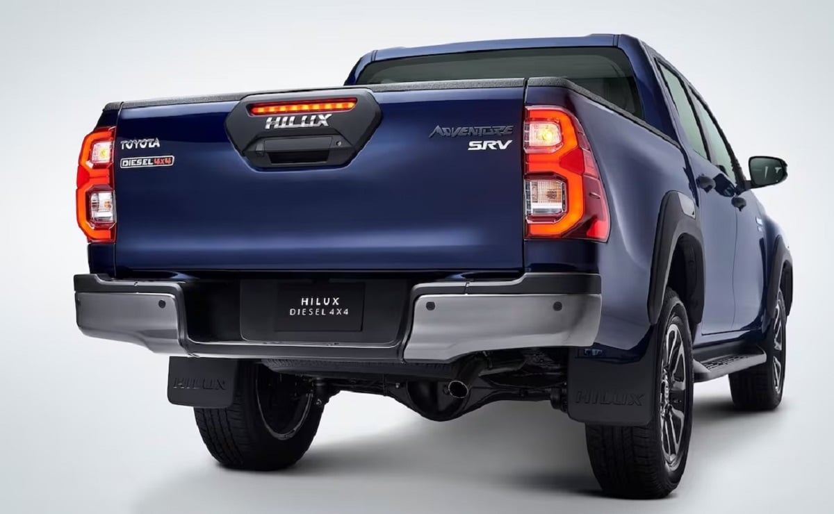 La Toyota Hilux ya se ofrece en un mercado clave: dónde y qué tiene de nuevo 2 Toyota Hilux en una de sus versiones