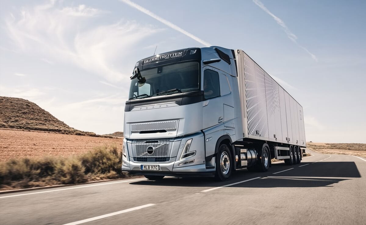 El camión más distinto: se asemeja a un cohete y a un modelo de Fórmula 1 2 Volvo FH Aero 3
