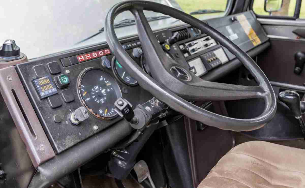 Mercedes-Benz Unimog