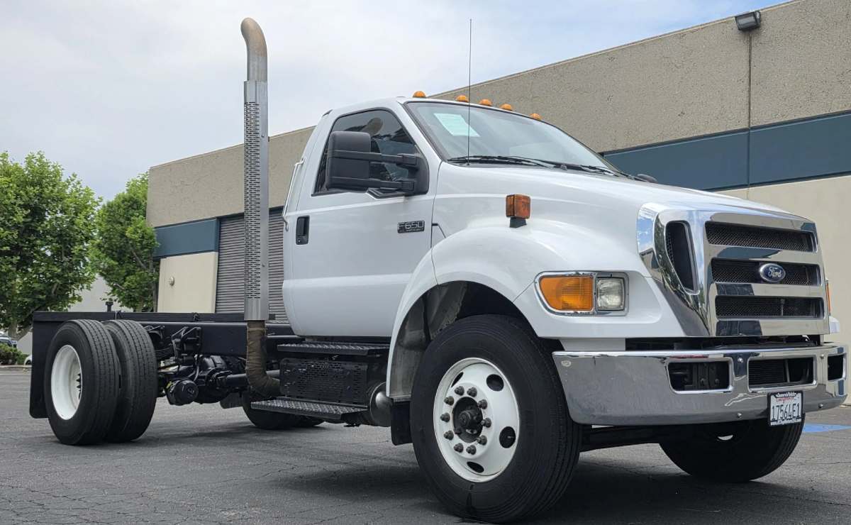 Ford F-650 Super Duty XL 2011