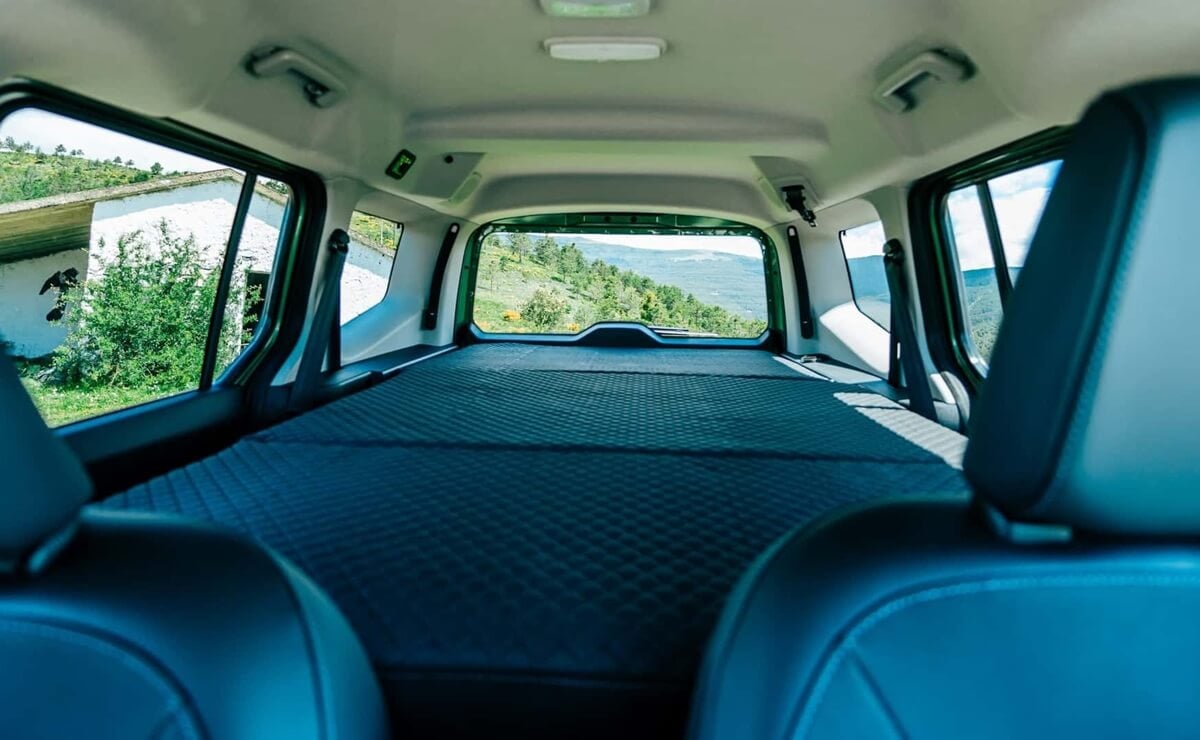 Ford Tourneo Courier interior