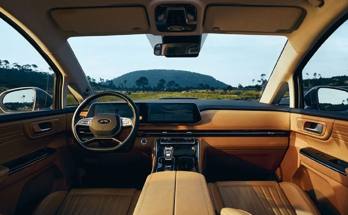 TM JAC Traveler PHEV 2026 interior
