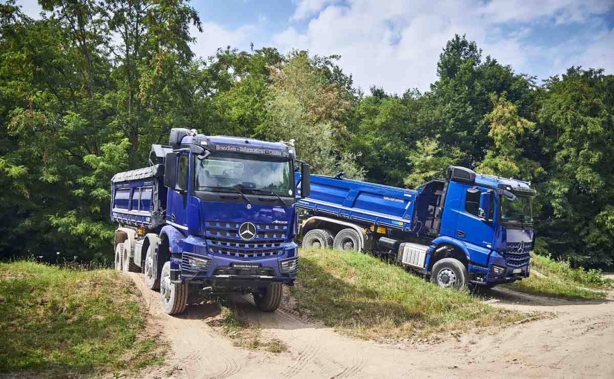 TM mercedes benz truck