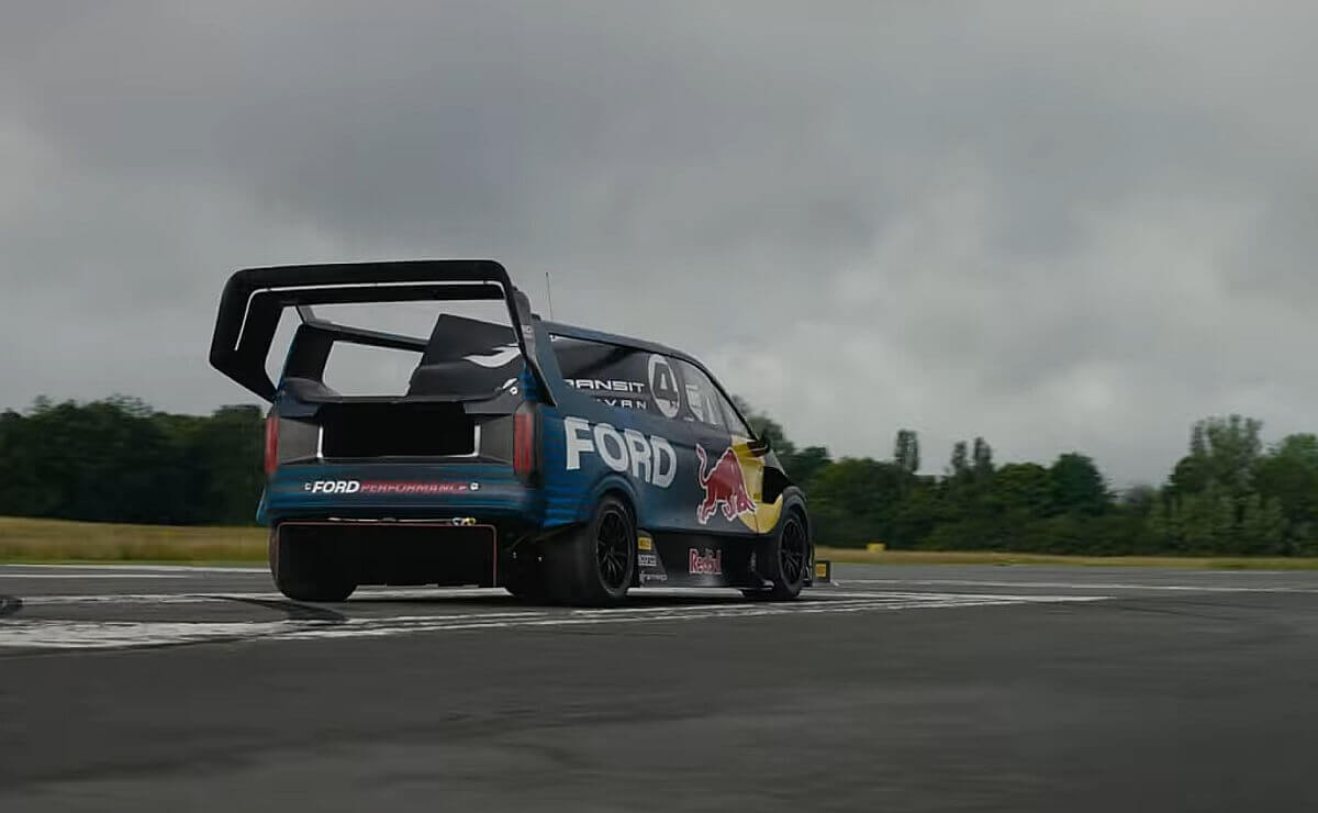 TM Ford SuperVan 4.2 electrica record