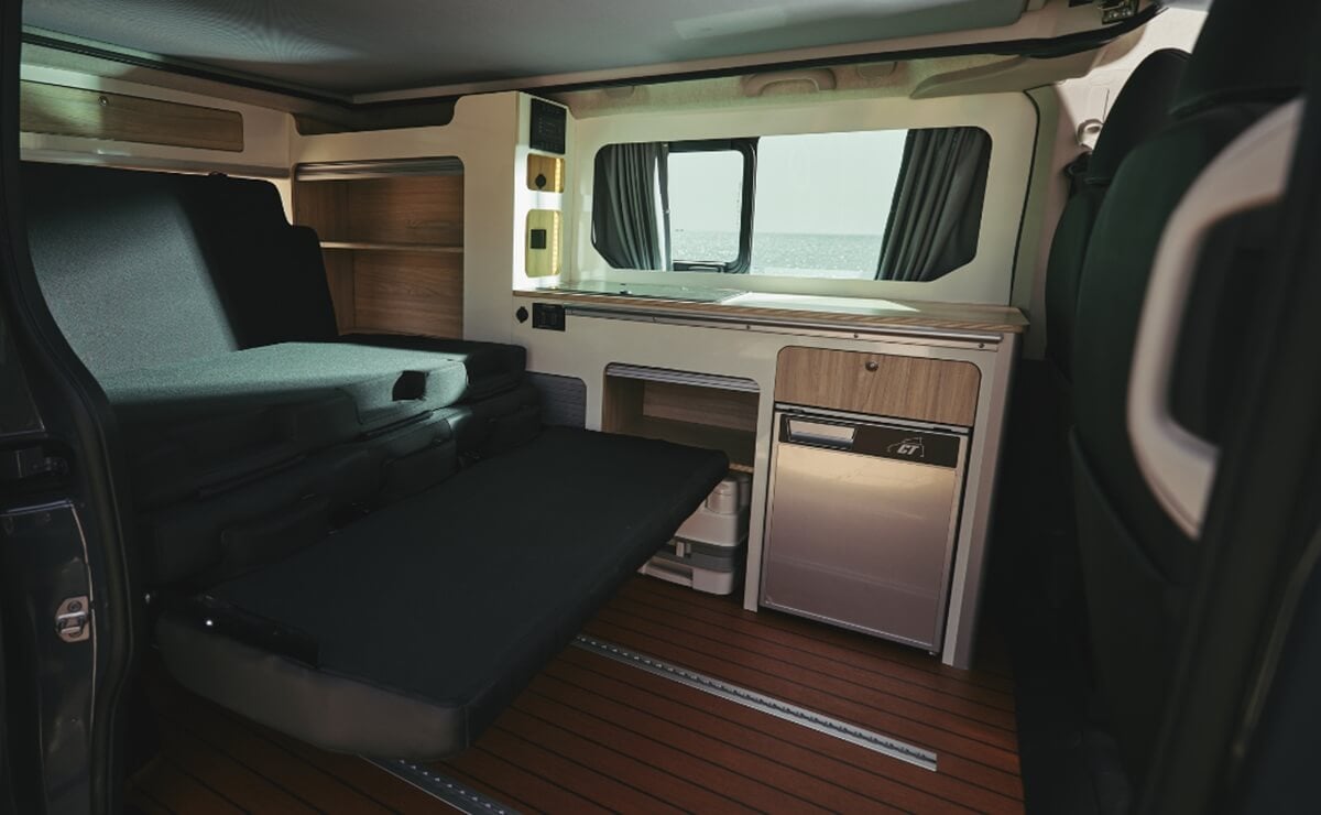 Nissan Primastar Ventus Mid Camper por dentro
