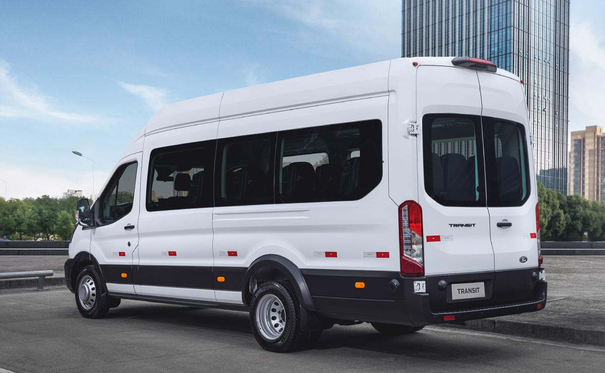 Ford Transit cumple 60 años: historia, versiones y precios del utilitario más vendido 2 TM ford transit 1 1