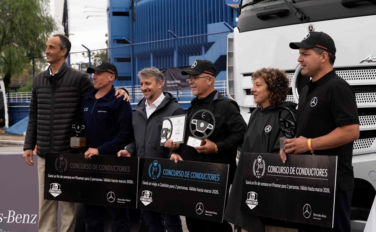 Mercedes-Benz eligió al mejor conductor de camiones Actros 3 Autoridades de Mercedes Benz Camiones y Buses junto a los 3 finalistas 2