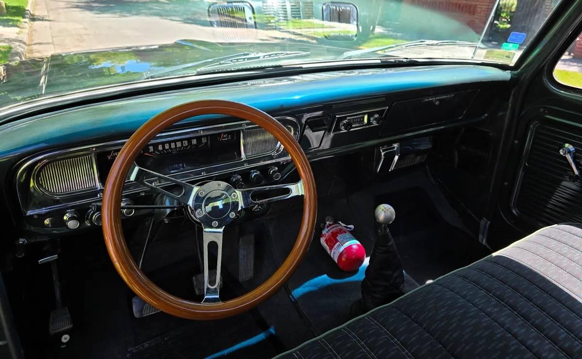 Ford F 100 interior