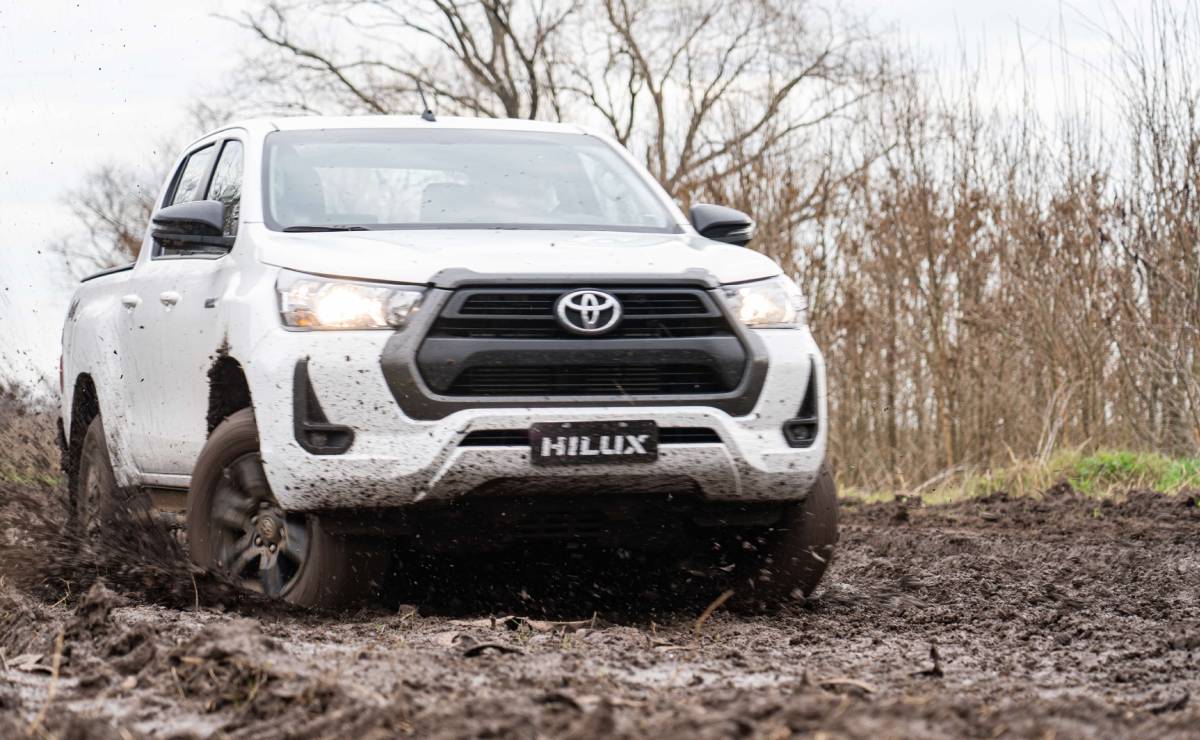 Toyota Hilux 1