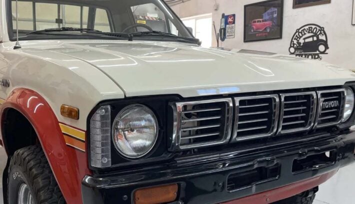 Apareció una Toyota Hilux de 1981