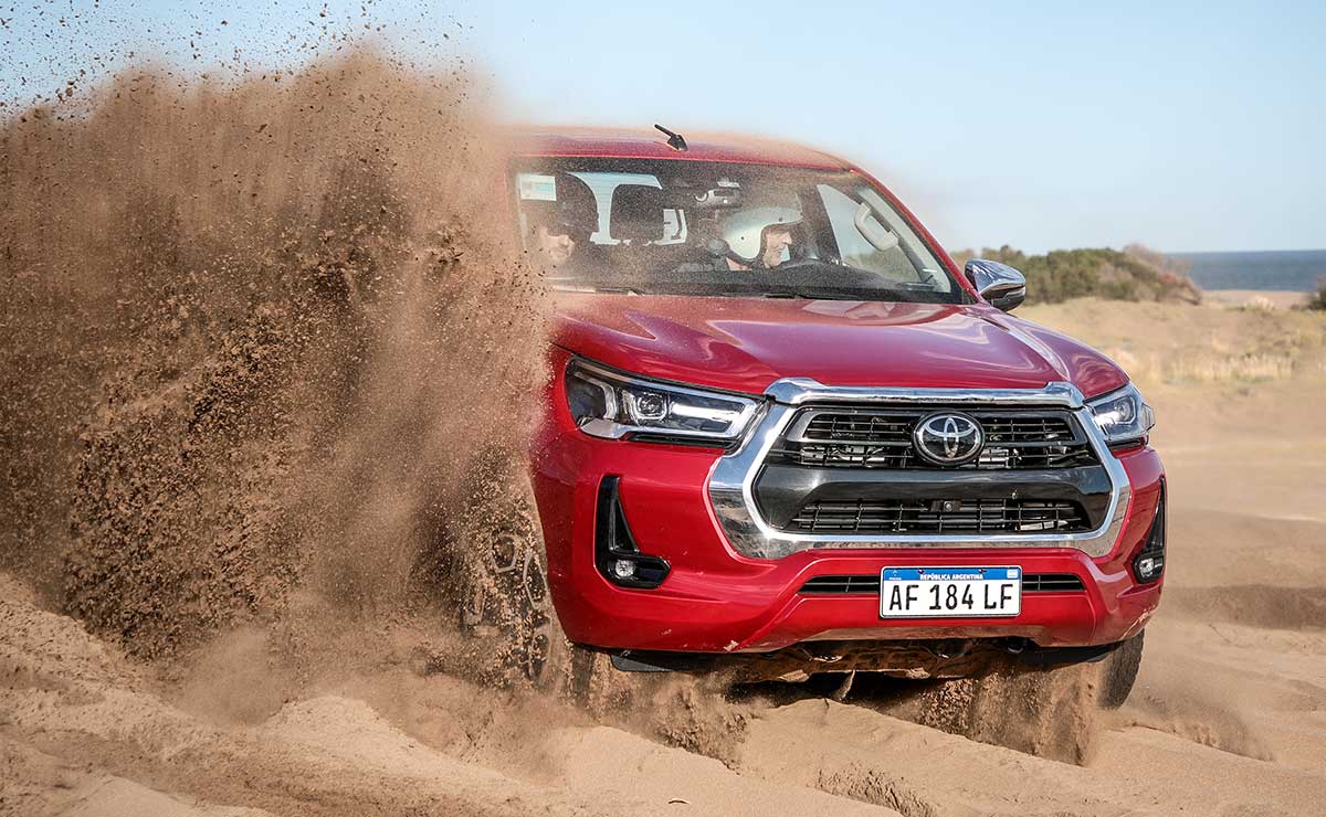 La evolución de la Toyota Hilux: el antes y después de la pick up más vendida 4 Toyota Hilux ultima