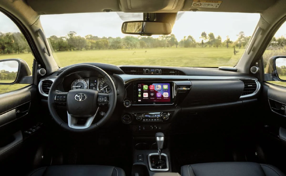 Toyota Hilux: ¿cuál es el nuevo precio de la pick up y cómo queda frente a Ford Ranger? 4 Interior Toyota