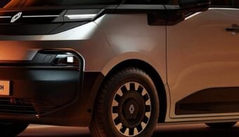 Renault lanza una renovada furgoneta que ahora es eléctrica e ideal para un sector 31 Renault Trafic E-TECH 2026