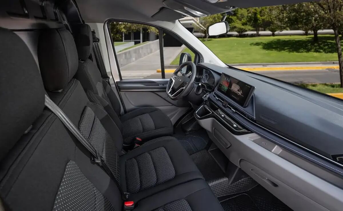 Chevrolet Express Max EV 2026 interior